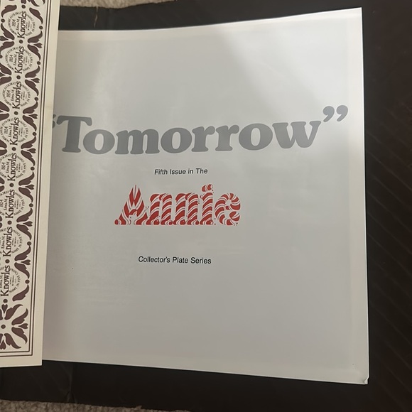 NIB 1985 Tomorrow Annie Collectors Plate by William Chambers Knowles China Comp. - Picture 3 of 7